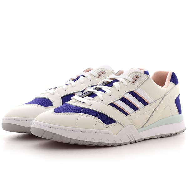 adidas originals A.R. TRAINER off white/ftwr white/REAL PURPLE S18 .