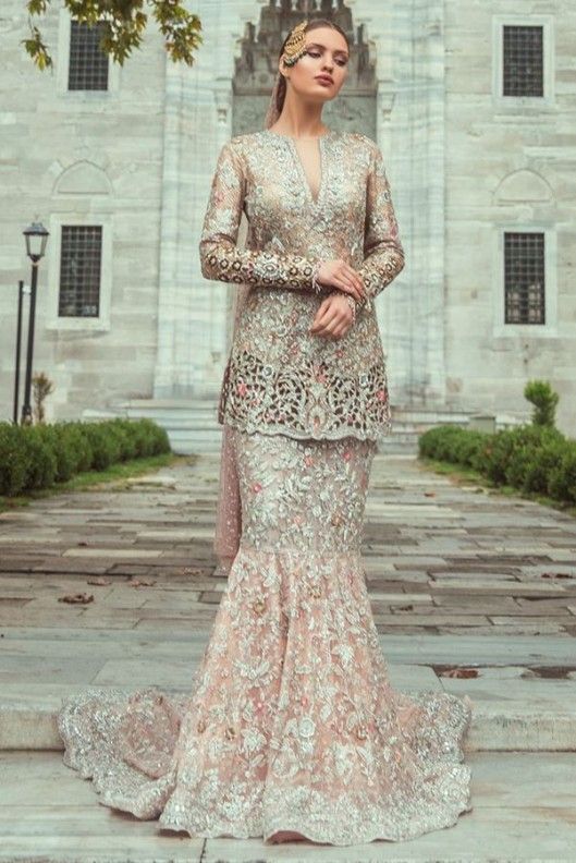 Best Pakistani Wedding Gowns 2018 Designs & Styles - StyleGlow.com .