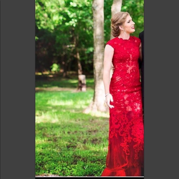 Tony Bowls Dresses | Long Red Lace Prom Dress | Poshma