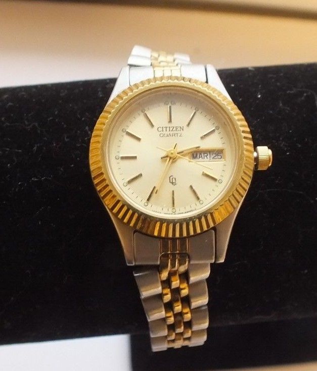 Designer Citizen Gold Silver Stainless Steel Ladies Quartz Watch .