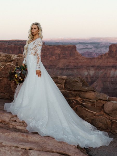 Long Sleeve Lace Ball Gown Wedding Dress | Kleinfeld Brid