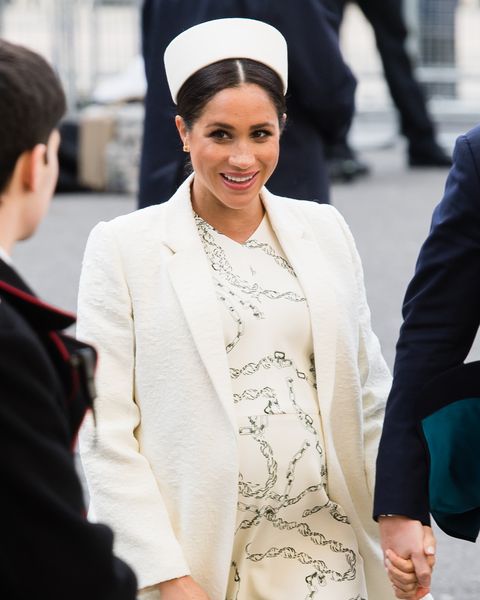 Why Meghan Markle Rarely Wears Maternity Clothes - Meghan Markle .