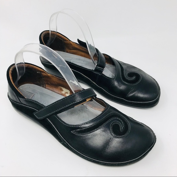 Naot Shoes | Women Matai 40 9 Black Suede Mary Janes | Poshma