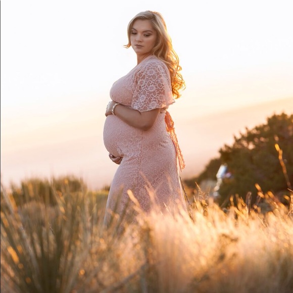 ASOS Maternity Dresses | Pink Maternity Dress Photoshoot | Poshma