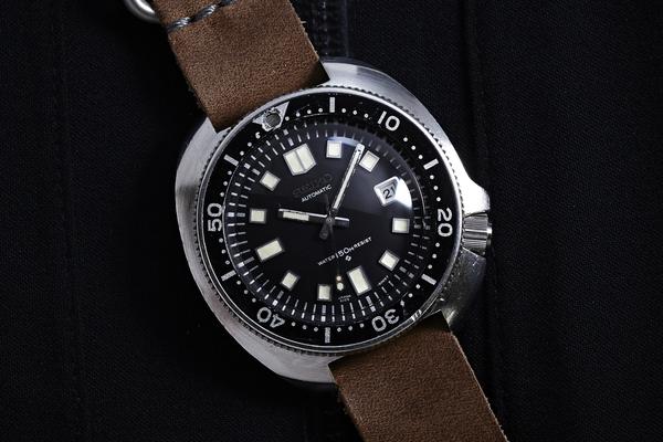 Analog/Shift – seiko 6105-8119 dive wat