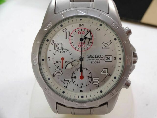 Seiko Chronograph Quartz Watch 7T92 Water Resistant 100m Link Band .