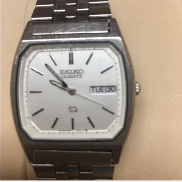 Seiko Accessories | Mens Quartz Watch With White Face And Date .