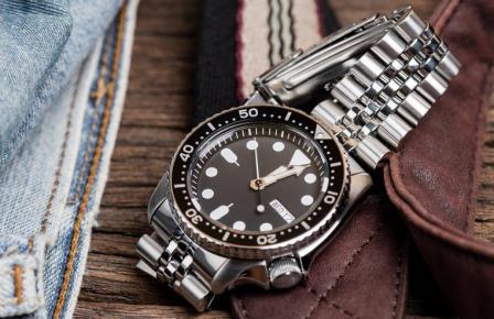 Top 7 Best Seiko Dive Watches For Your Money - 2020 Upda