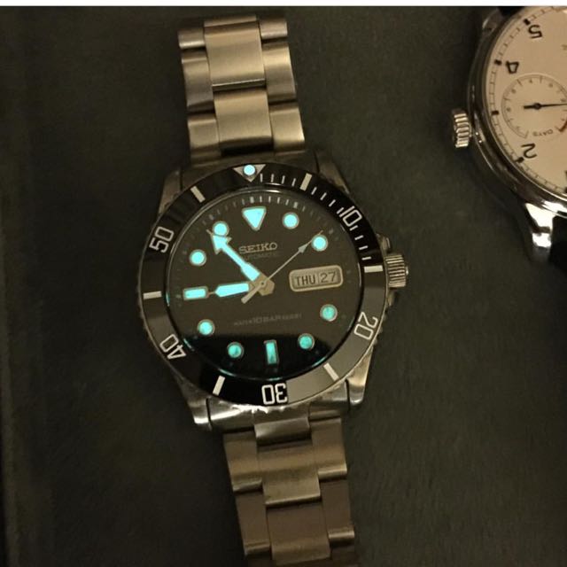 Seiko SKX031 - new bezel, movement and crystal, Men's Fashion .