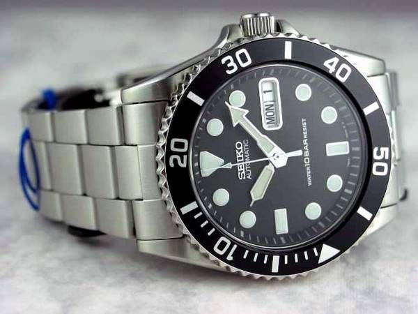 Seiko SKX031 Submariner Calibre automatique 7S26 21 rubis Diamètre .