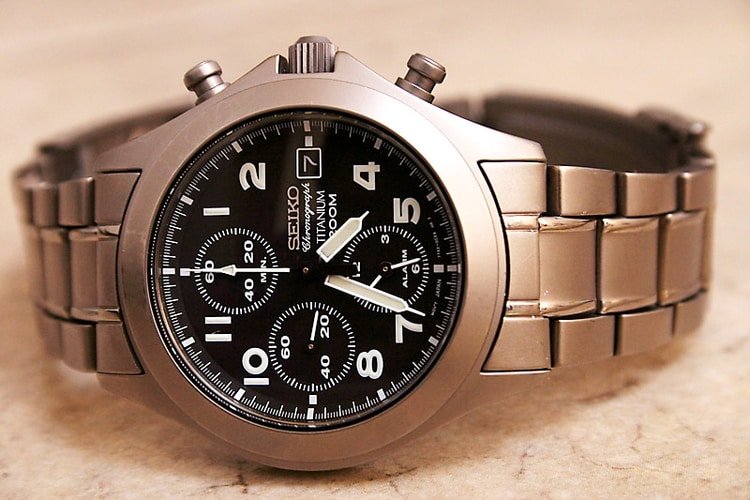 17 Best Titanium Watches For Men & Women - Watch Revie