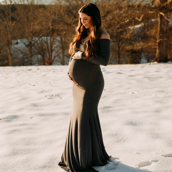Sexy Mama Maternity Dresses | Longsleeve Photoshoot Gown | Poshma