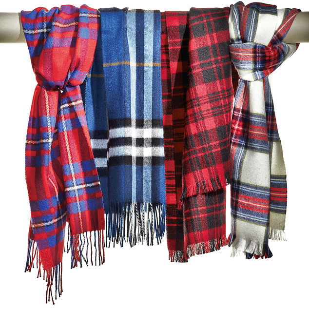 Men's Tartan Scarves Sharpen Their Edge - W