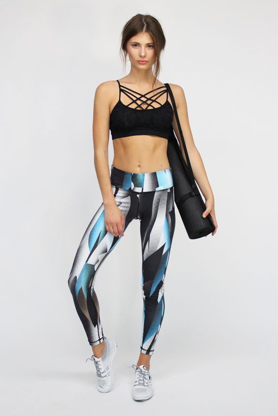 ♡ Womens Yoga Clothes | Workout Clothes | Good Fashion Blogger .